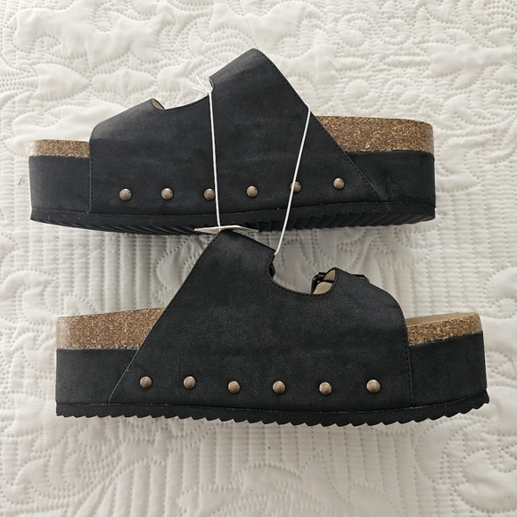 Altar'd State Serena Platform Sandals - Picture 4 of 16